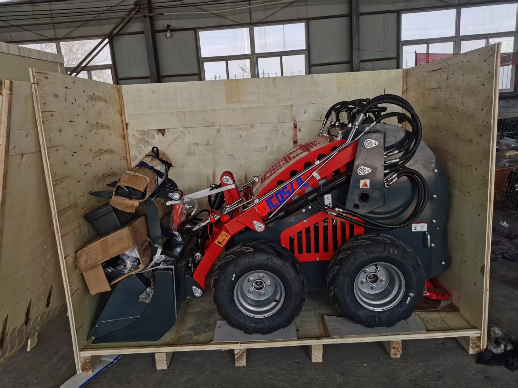Skid Steer Loader - Cargadora Compacta 380E con Tracción en