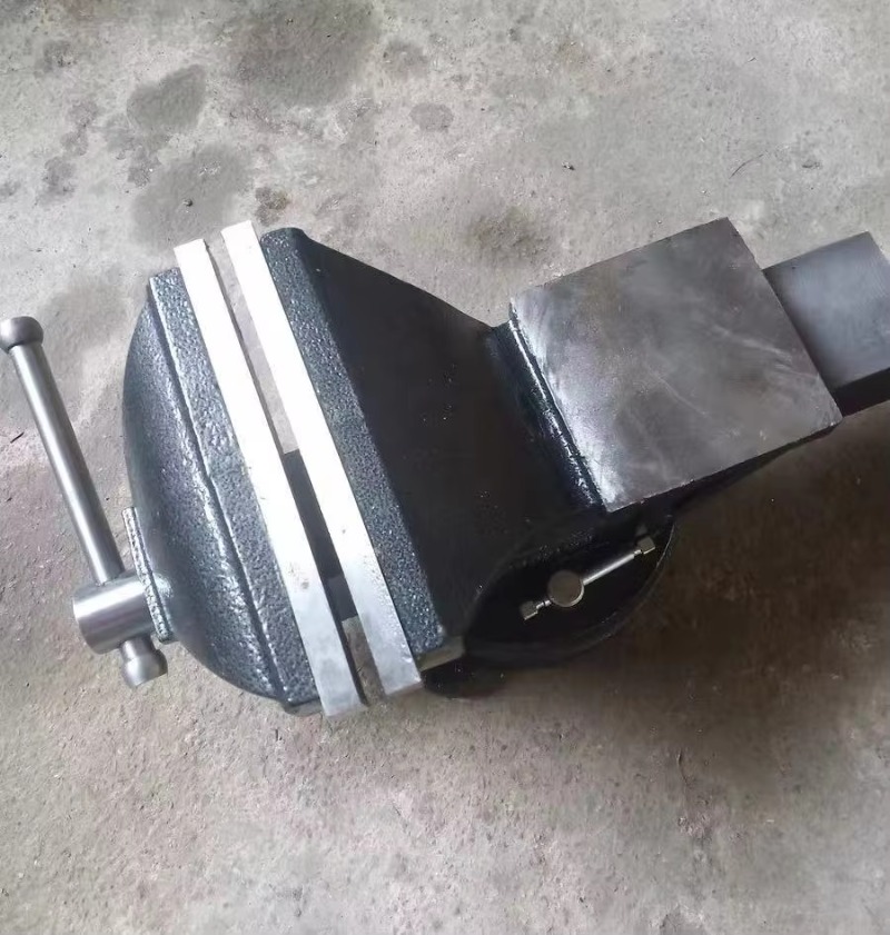 Tornillo de Banco Automático M - Vehicle Heavy Equipment reseña y precio